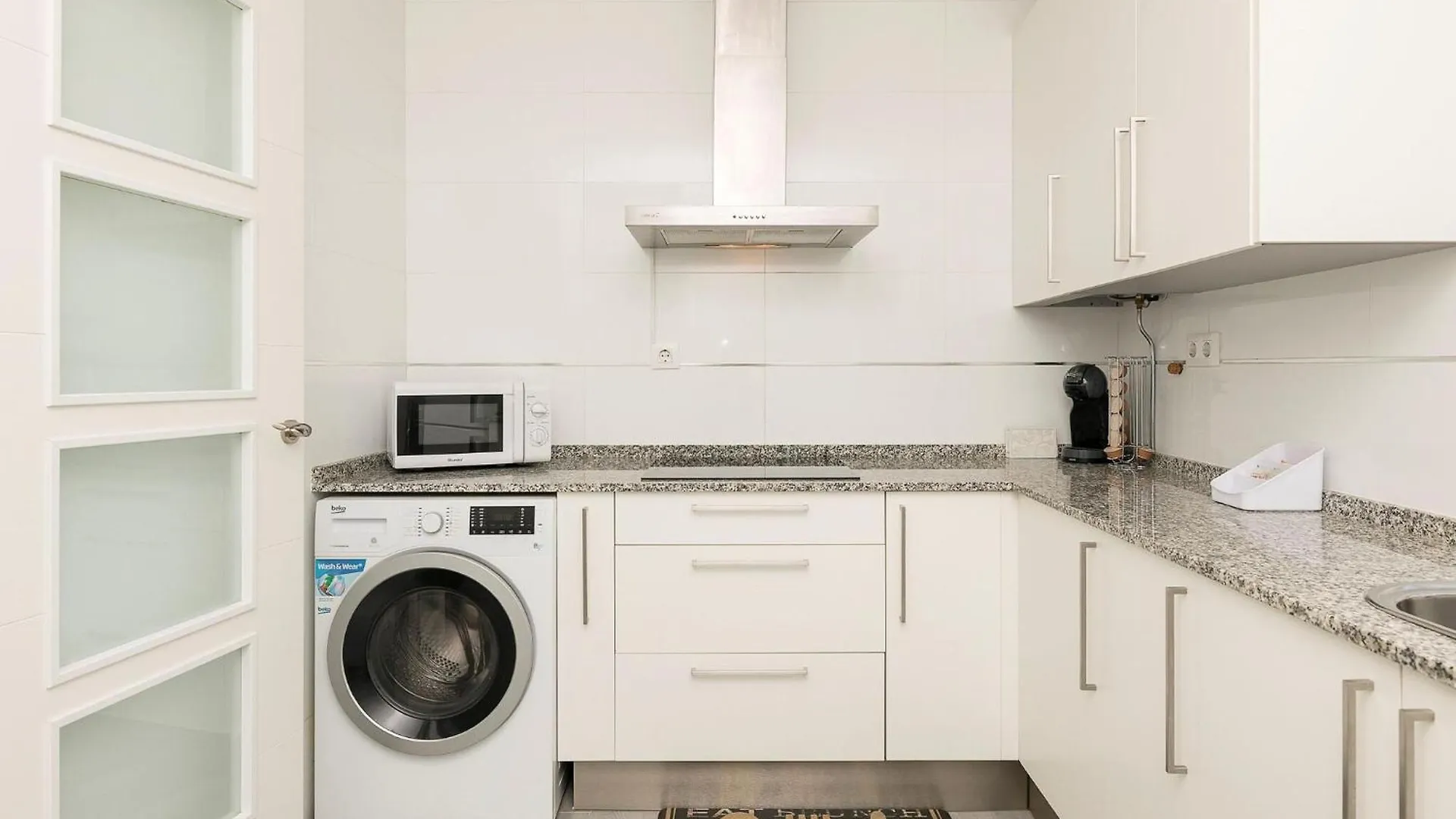 Castanuelas - Apartment In Jerez De La Frontera 0*,  Spain